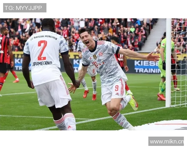 勒沃库森与对手较量，最终取得惊险胜利！